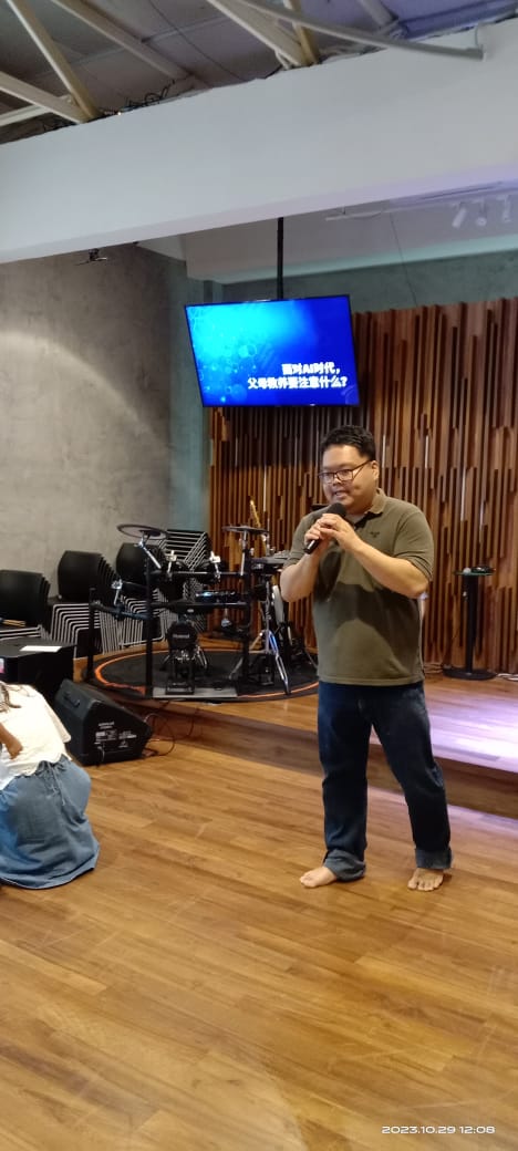 siekee_lau's tweet photo. I am glad to have the opportunity to share with my community about the development of AI and how we shall embrace and make full use of this technology https://t.co/p5DpxCGXU6