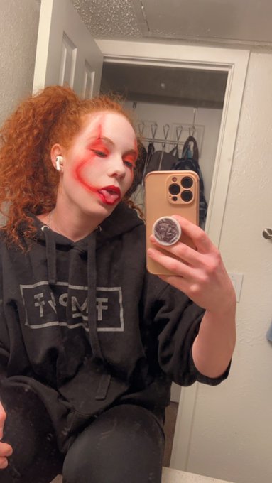 Test run for tomorrow&rsquo;s (actually today&rsquo;s) shoot 😎 https://t.co/reJyFHju3s<a href="/tag/themonster"class="tags"><span>#themonster</span></a>