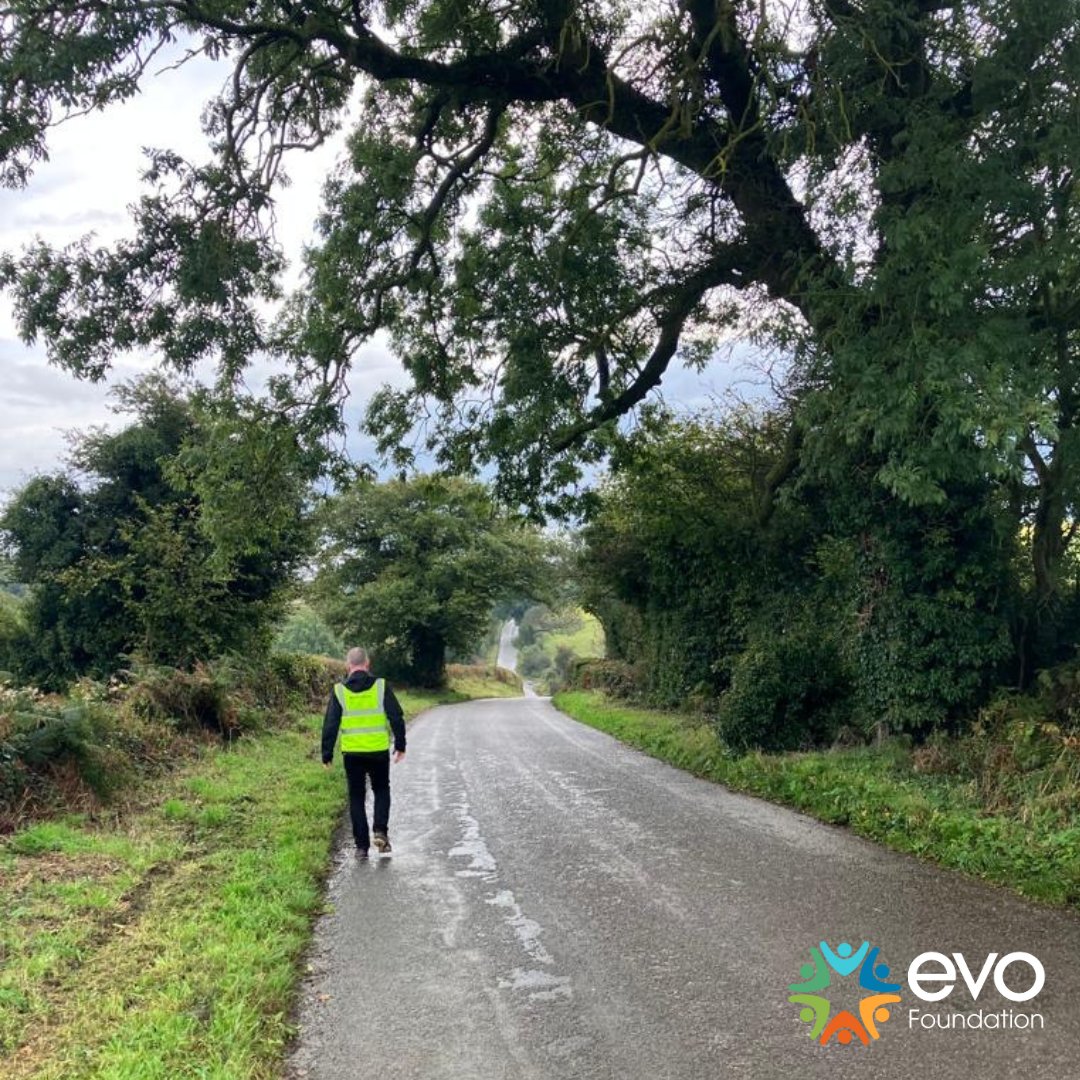 Today's 29.9-mile walk is a little more than your average Sunday stroll! But with the clocks going back, Day 7 started a little lighter for Steve Smith as he set off on his journey from Uttoxeter to Buxton at 7am.

Support the #walkofevo: hubs.li/Q026ZRyl0
#daylightsavings