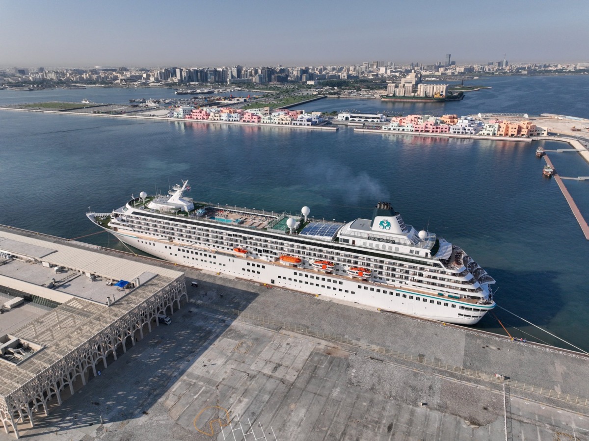 La temporada de cruceros 2023-24 en Qatar comenzó este sábado con la llegada del barco Crystal Symphony a la terminal del antiguo puerto de Doha.  #holaqatar92 #noticias #crucero #turismo #crystalsymphony #CrystalCruises