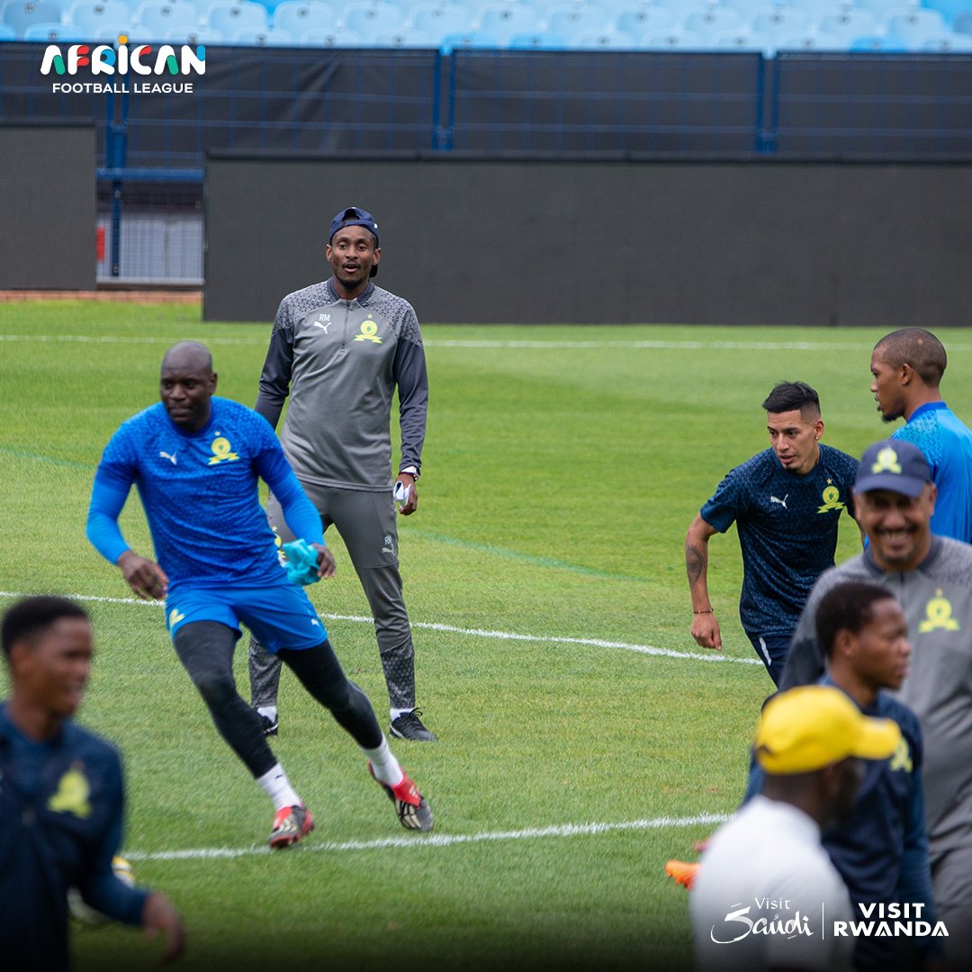 DiscoNicholas's tweet photo. Happy Mamelodi Sundowns Day.
Happy Rulani Ball Day.
We are Mamelodi Sundowns and We are not Apologetic about the Team  Dominance and Success  
🇿🇦🇿🇦🇿🇦🇿🇦🇿🇦🇿🇦 💛💛💛💛👆👆👆👆
#PHDCoaching #Sundowns #AFL https://t.co/F5ST4Hb5aP