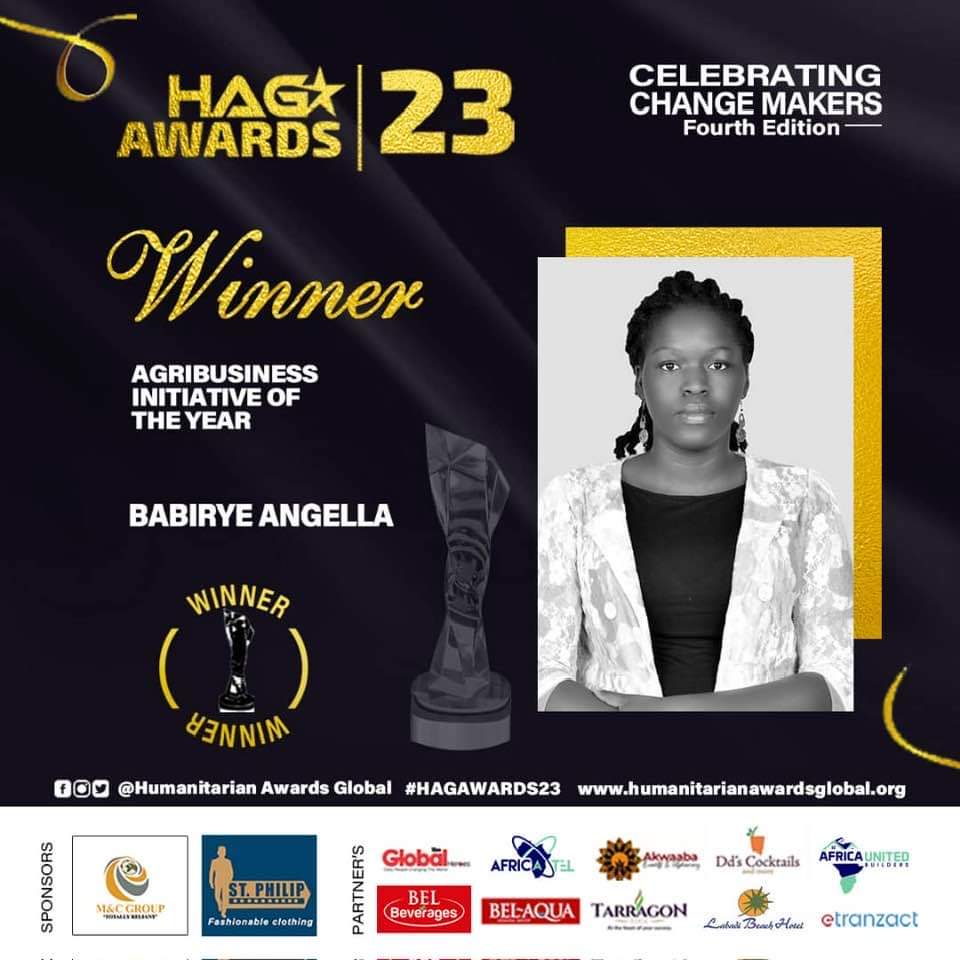 LamaloEsse20089's tweet photo. From the heart of Lamalo Essentials 🌱 to the grand stage of the @Humanitarianaw1 Awards, our CEO proudly represents our commitment to nature and quality. We are excited to have won this award🥳😊 #lamalo #winners https://t.co/ttKoZXxMuQ