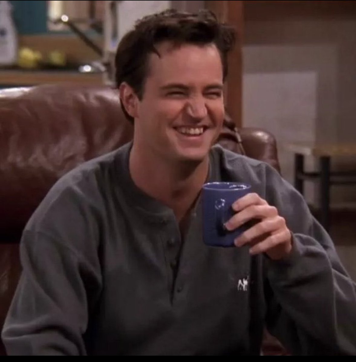 ChamBhavya's tweet photo. #ChandlerBing love u man miss you 😢 
Rest in peace
 #RIPMathewPerry https://t.co/tnbKhmU2mV
