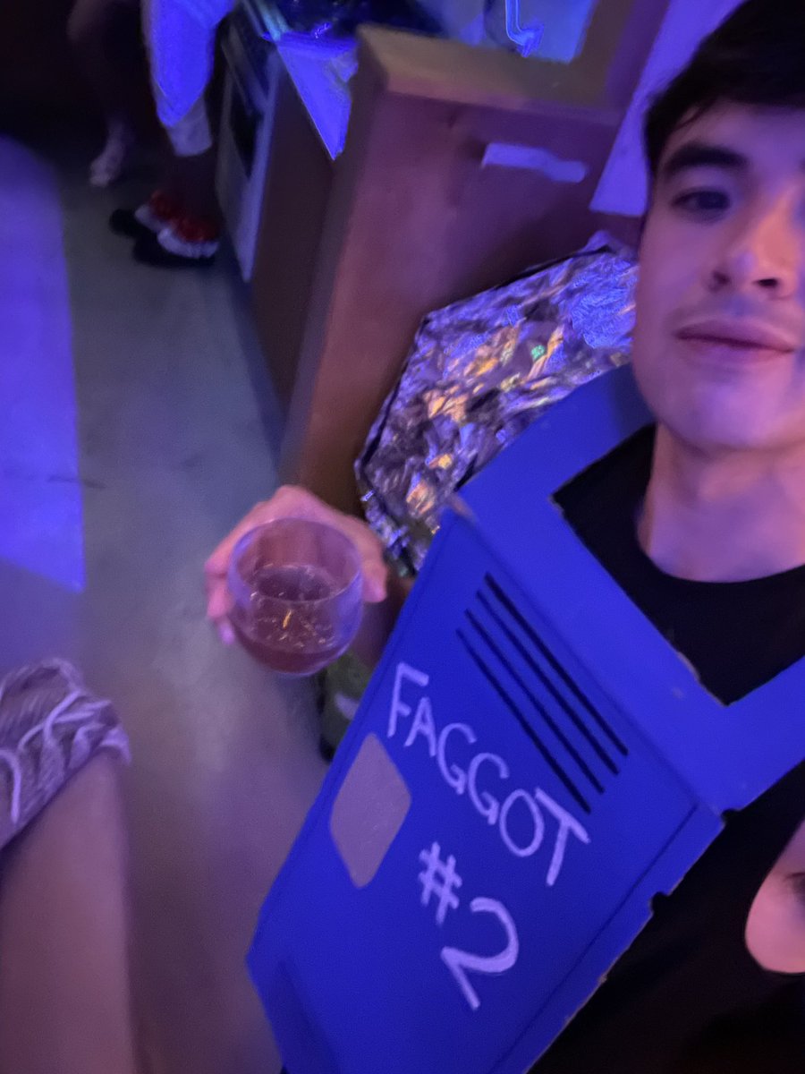 eslnxpu's tweet photo. I hate gay Halloween, what do you mean you’re the lockers from Bottoms (2023) https://t.co/dk6RVR08Wg