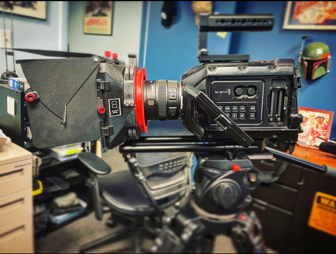 RoGazga's tweet photo. Some camera glamor shots. 🎥📹#BlackMagic #UrsaMini #Production https://t.co/7eEuxUDXYp
