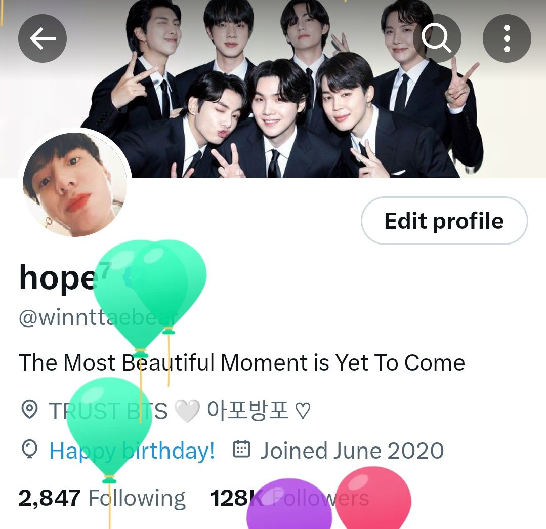 Pinkysmiling_'s tweet photo. @winnttaebear Happy birthday https://t.co/0XvLzp6XF8