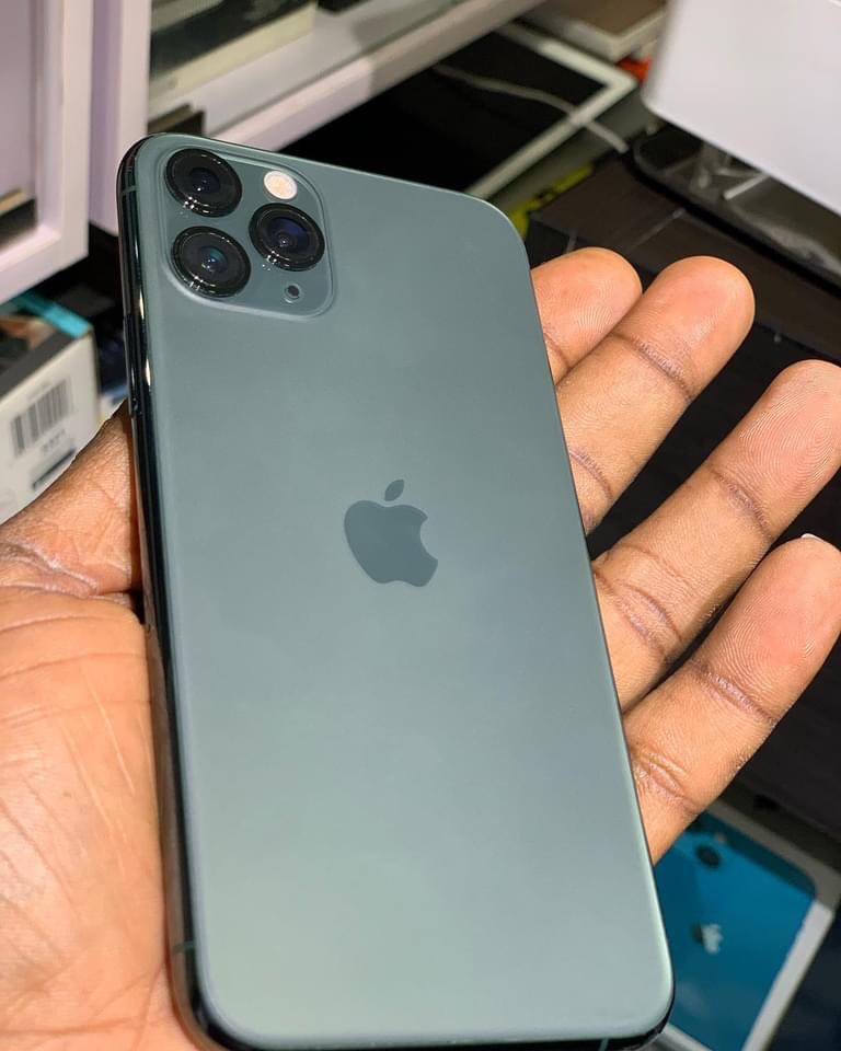 theapplearea's tweet image. Pre Owned  iPhone 11 Pro 64GB 95% BH Factory Unlocked Available 💯✅  Call or WhatsApp ☎️: wa.me/+233244441703/…  #applearea #appleiphone #appleiphone11pro #iphone11 #iphone11pro #applestore #appleaccessories #buynow