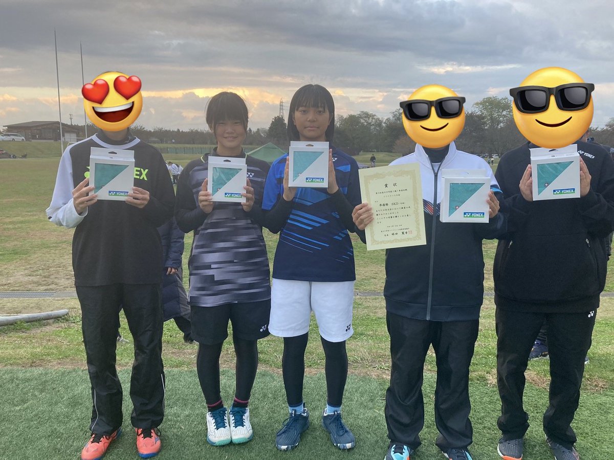 ka_thi1010's tweet photo. 昨日は北上で2復1単の団体戦があり上の子が代打で参加させて貰いました！
白熱した��合もあり決勝もあと一歩及ばず準優勝という結果でした！
いい経験させて頂きました！
やっぱり団体戦ってたのしー😆
次は県新人に向けて頑張っていきましょー！
 #ソフトテニス
 #2復1単
 #団体戦
 #準優勝 https://t.co/I5dqemfx9M