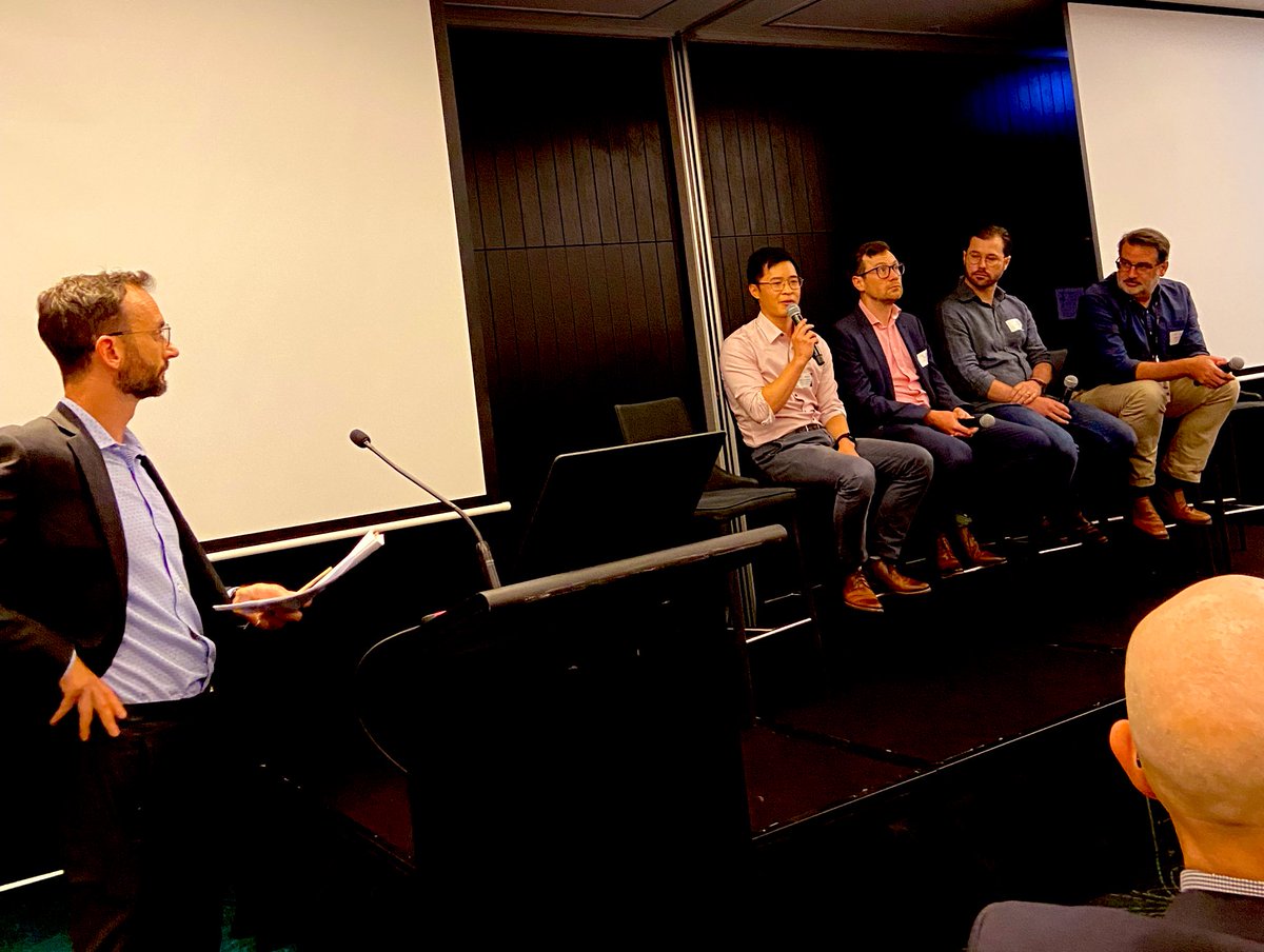 MTPConnect_AUS's tweet photo. Watching @duncan_macinnis hosting a session where #CTCM Round 1 awardee companies reflect on learnings & insights at the halfway point of their groundbreaking innovation medtech projects Eudaemon Tech, @ariaresearchau, @LBTInnovations, @NaviMedTech https://t.co/VSjiDB0jjl