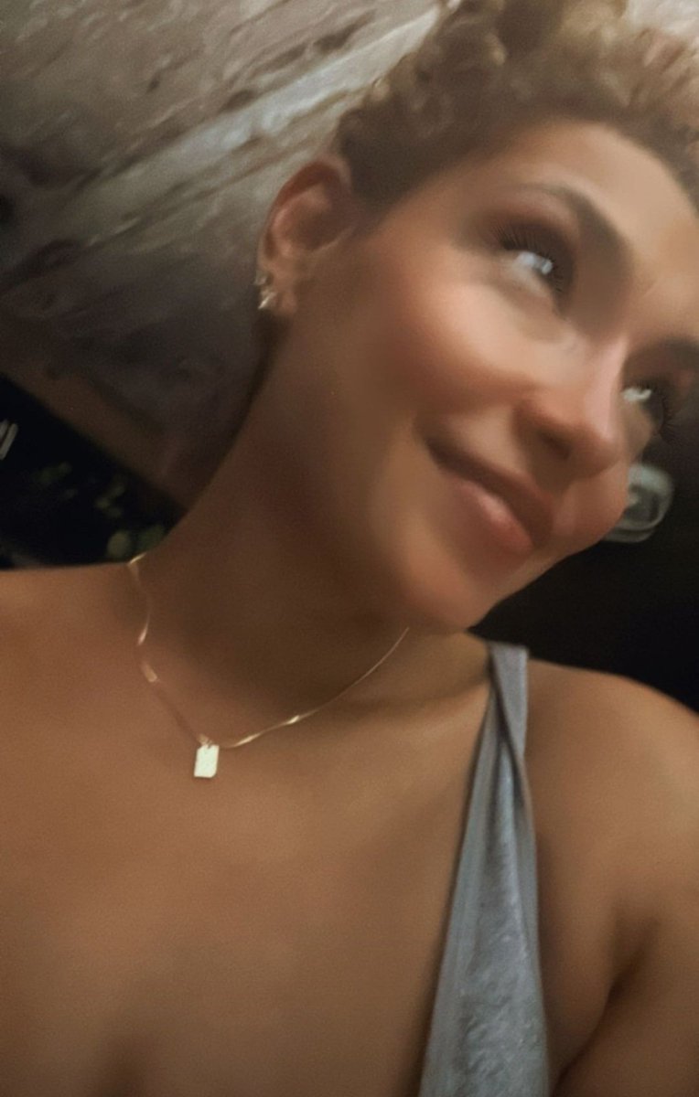 April_tributes's tweet photo. Cum on my picture

#tribute #cumtribute #wanktribute #cocktribute #couplestribute #jerktribute #cumtributes #cocktributes #mom #milf #horny #hornymom #bustymilf #blowjob #porn #slut #horny https://t.co/ZW2aEIsU3B
