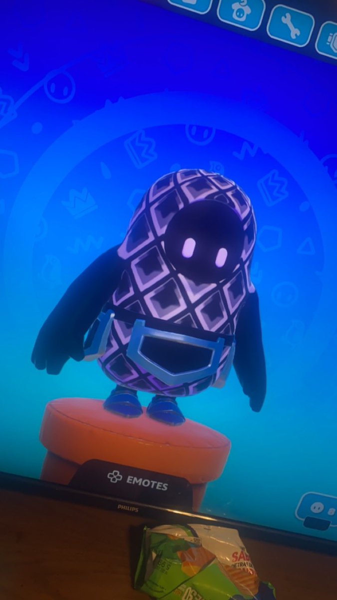 UseCodeRod's tweet image. Back playing Fall Guys and unlocked Crown Rank 42!!! WOOP WOOP #Fallguys