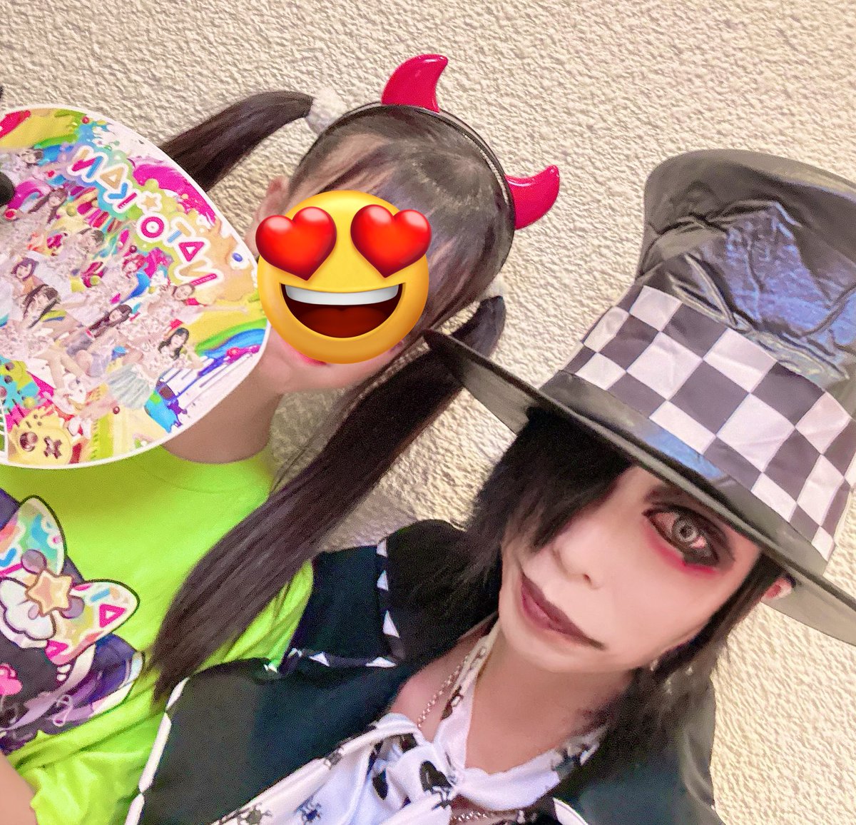 姪っ子とハロウィン写真撮りました。

今年はアリスインワンダーランドのマッドハッターのコスチュームにしてみました。