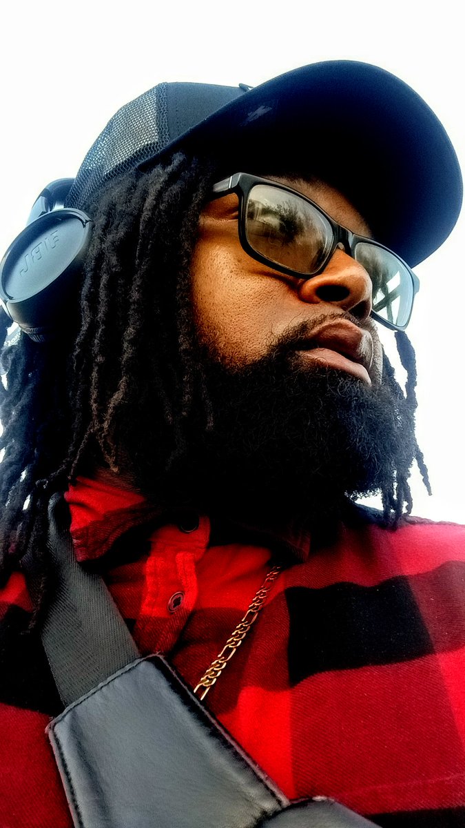 PerricoRey's tweet image. Thinkin bout my cousin RIP Pat... #NotLikeNobody #WealthyBum