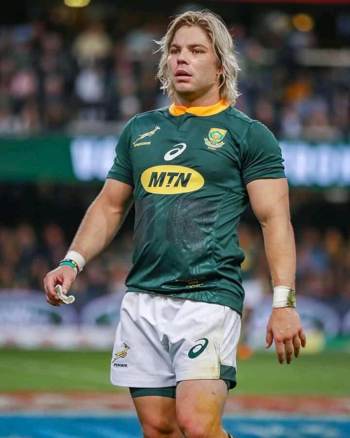 MbulawaKhathulo's tweet photo. Faf De Klerk is the main character.

Public Holiday #Springboks So Monday Prince Kaybee https://t.co/ZP9UfT8Uer