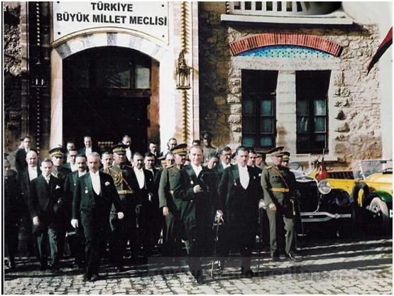 #Atatürkünİzinde100YIL