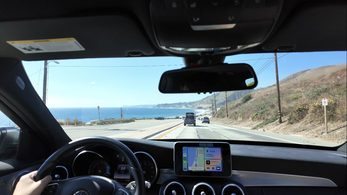 traveling to #UIST2023 from LA along the beautiful west coast

w/ <a href="/liu_xingyu/">Xingyu Bruce Liu</a> &amp; <a href="/_shawnsu/">Nazlı Doğan</a>