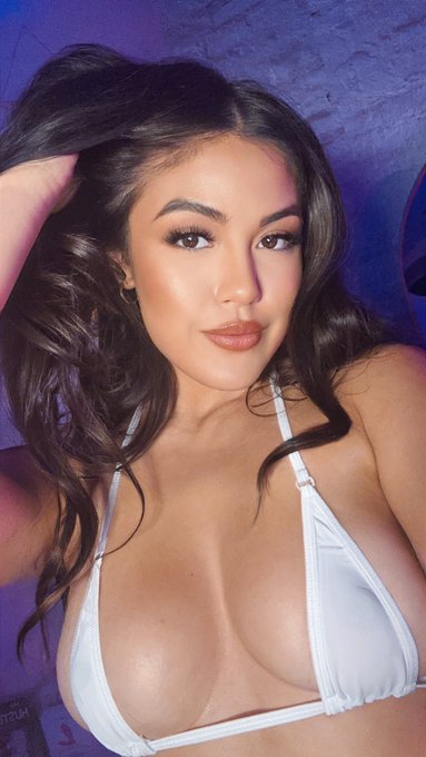 kitty pump education on my OF 😘 https://t.co/2KgFWLZ67N