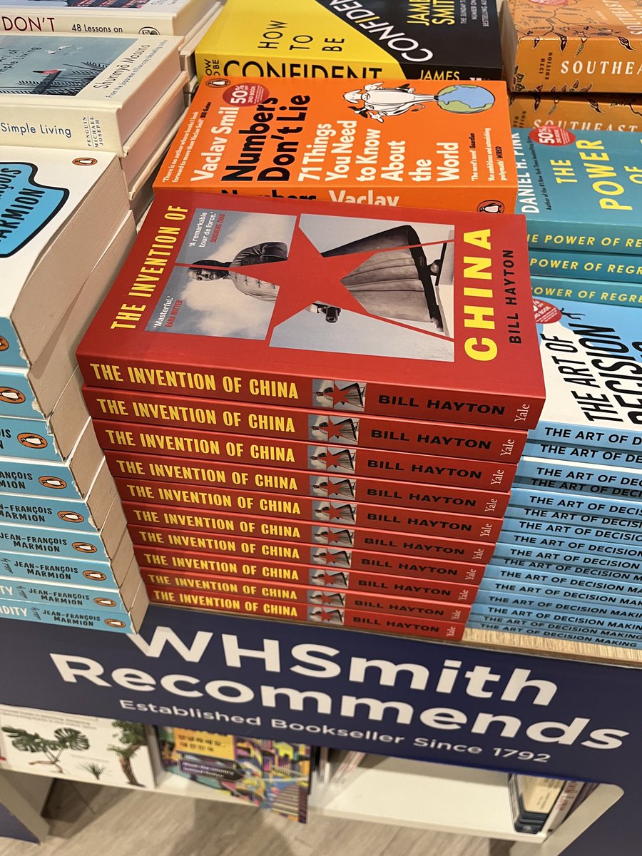 Great to see ⁦@bill_hayton⁩ The Invention of China piled high at ⁦@ChangiAirport⁩ #Singapore.