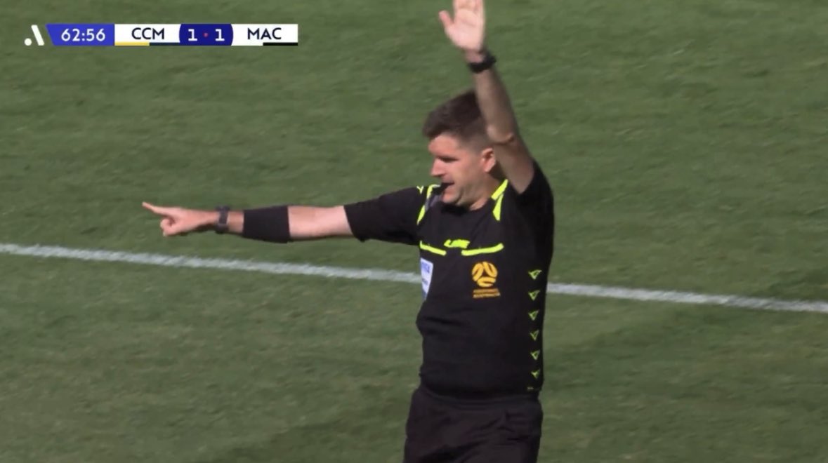 How odd. Goal by Tapp, flagged offside in the build up. Ref then confers with assistant, and after lengthy chat signals goal. Then VAR shows it was clearly offside, gets ref to change back to the originally indicated offside call lmao, got there in the end, great process #CCMvMAC