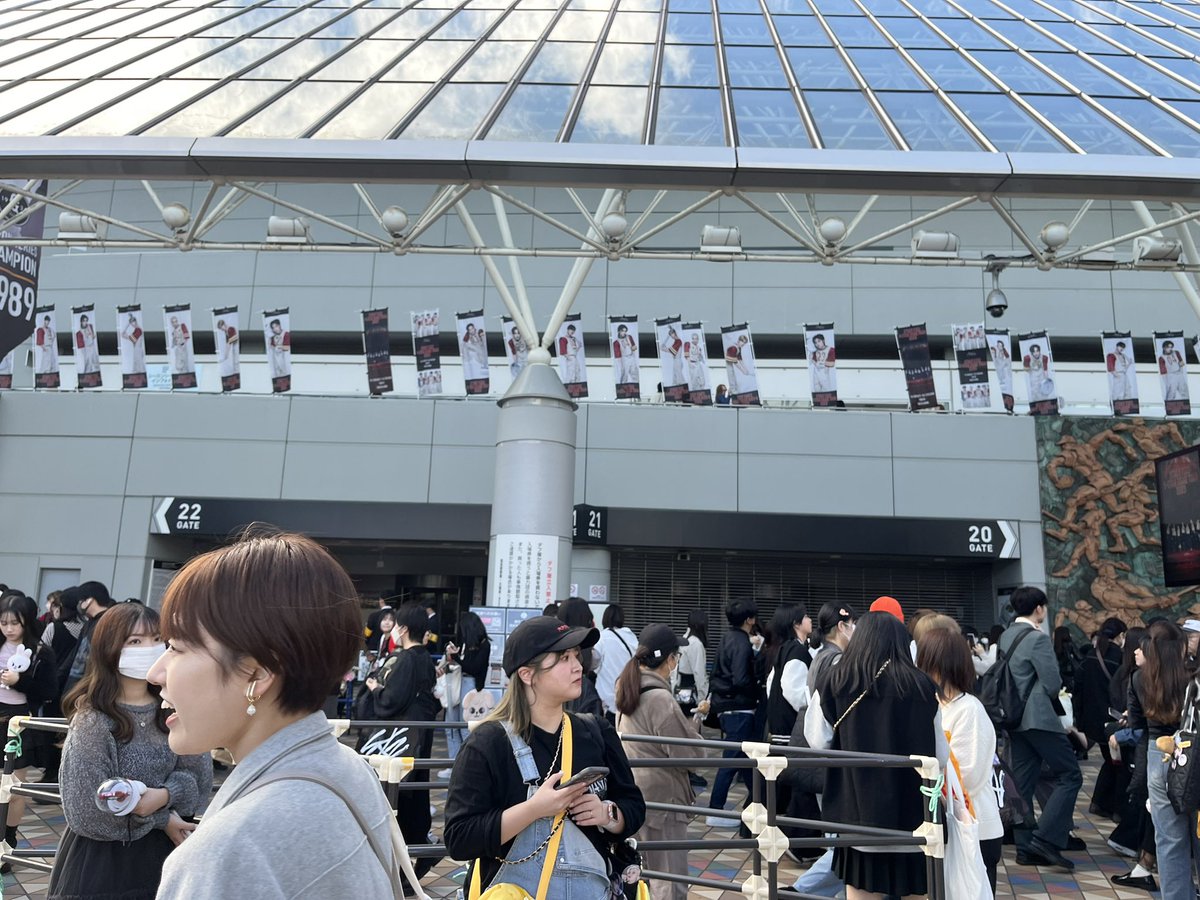 まき tweet media