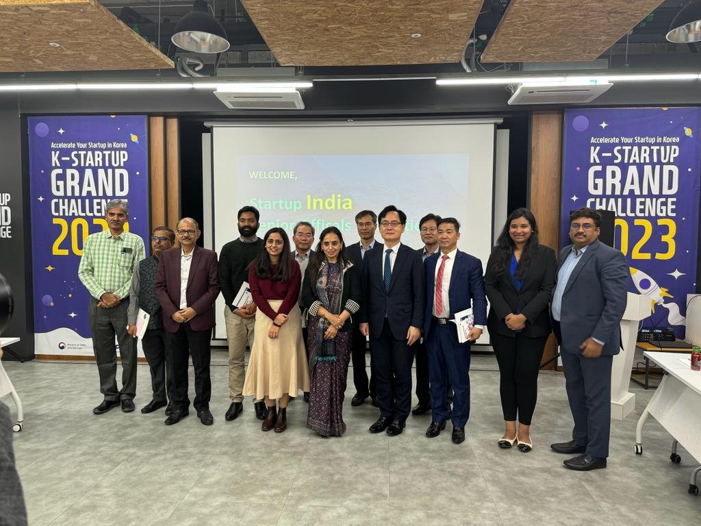 startupindia's tweet image. In Pangyo Techno Valley, the Indian delegation learned about innovation clusters' importance in driving collaboration, innovation &amp;amp; employment. Policy incentives like tax cuts &amp;amp; infrastructure development were highlighted, emphasizing their role in nurturing economic growth.