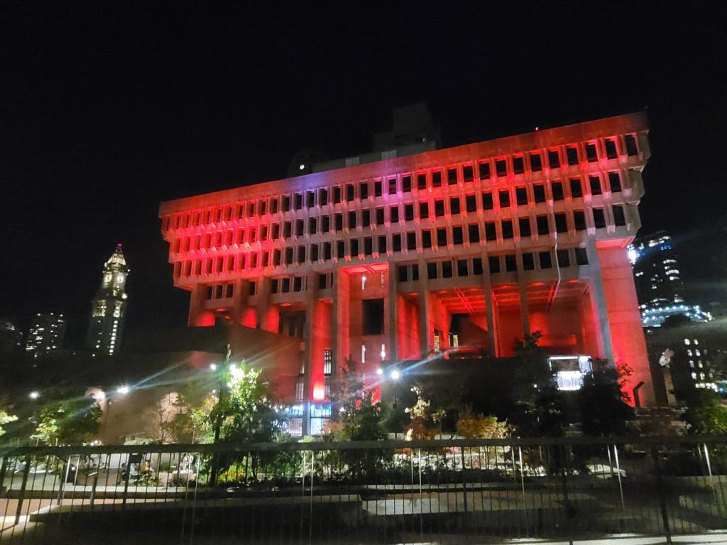 TurkishArc's tweet photo. Boston City Hall is lit up in the colors of the Turkish flag on the 100th Anniversary of the Proclamation of the Turkish Republic. https://t.co/nJgS6ggPOa