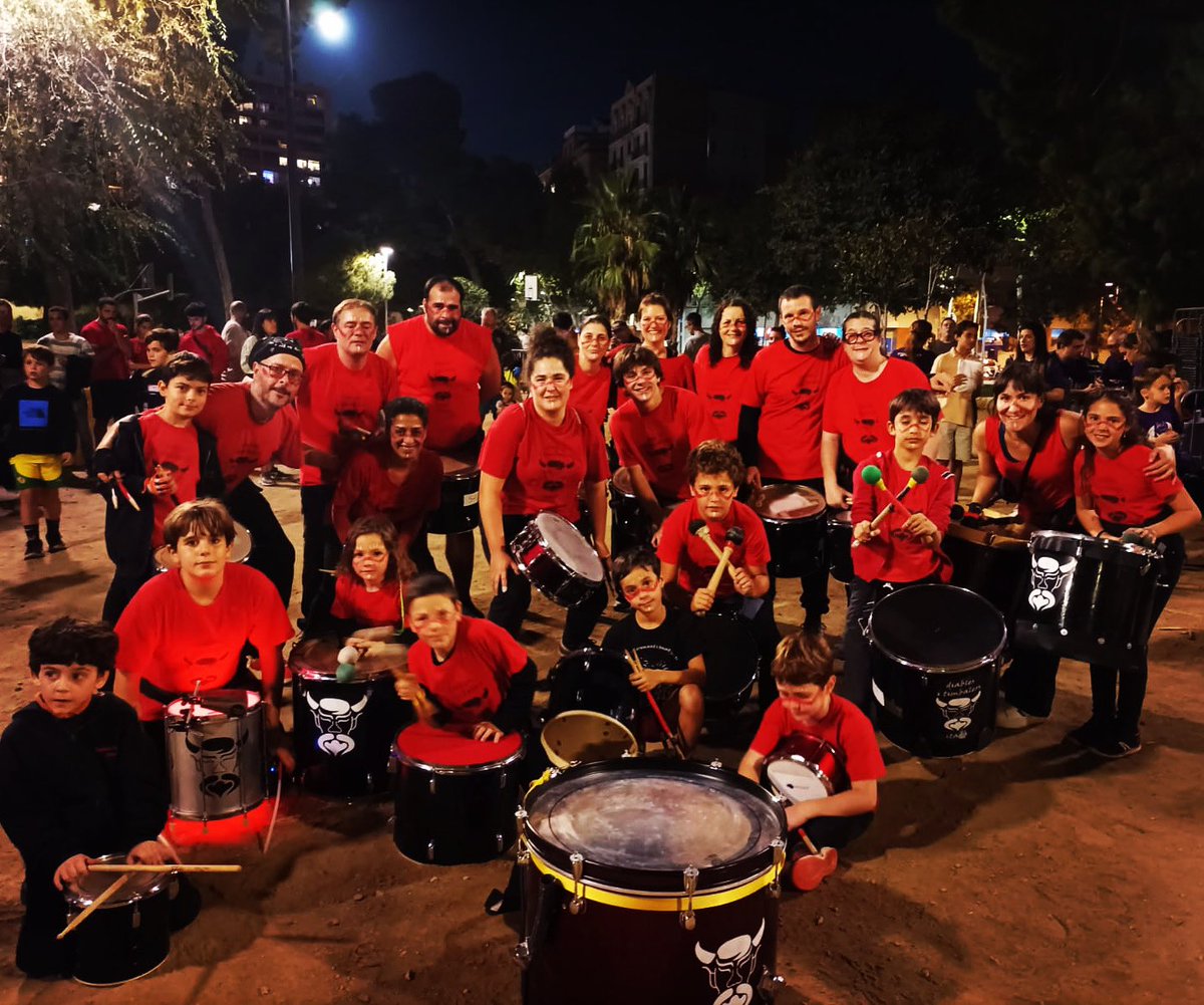 Diablesses i Timbaleres d’Itaca 🔥🥁 tweet media