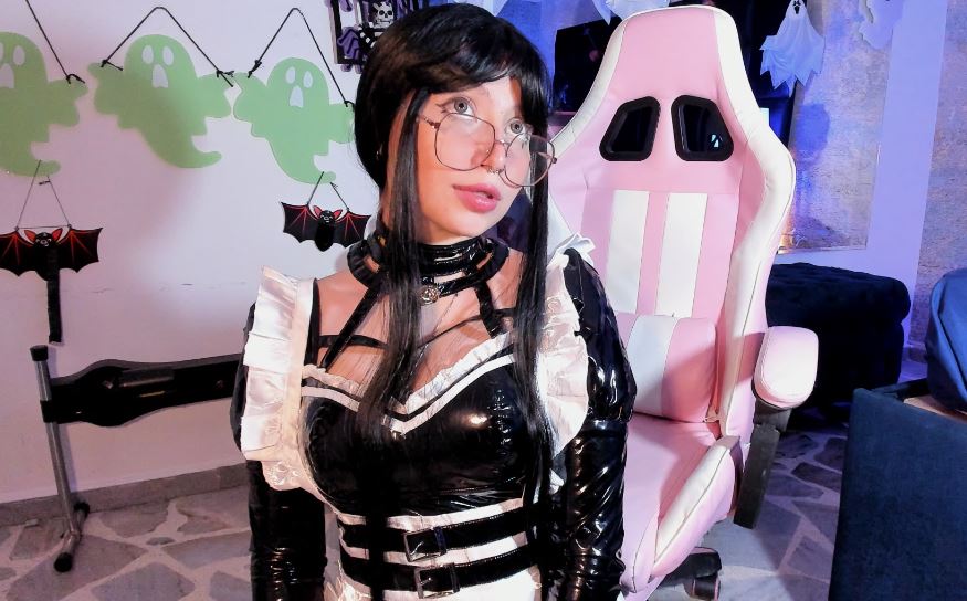 YunoRose_'s tweet photo. Costume for today! Black!
#ChaturbateHalloween
@chaturbate https://t.co/HK915E1YMI
