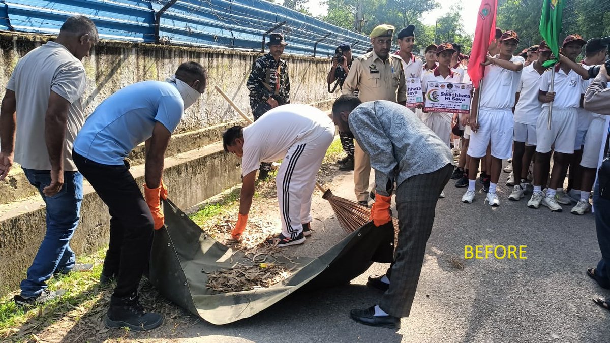 rangehnr's tweet photo. Swachhata Hi Seva campaign was conducted  by DIG Range CRPF Hiranagar at Nagrota, Jammu &amp; Kashmir.
@PMOIndia
@HMOIndia
@PIBHomeAffairs
@crpfindia

#SpecialCampaign3.0 #SwachhataHiSeva https://t.co/dz3Ww4RAJW