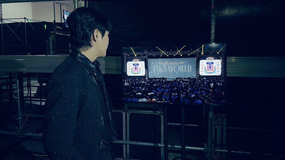 YOUNGTAK_ABYSS's tweet photo. 탁쇼2 인천 두번째 날!
신나게 몸 풀 준비 되셨나요?💙
풀리나! Pull It Now!🎤🎉

#영탁 #YOUNGTAK #FORM #폼미쳤다
#TAKSHOW2 #탁쇼 #탁스월드 #빼꼼샷 https://t.co/BP27hBqcG9
