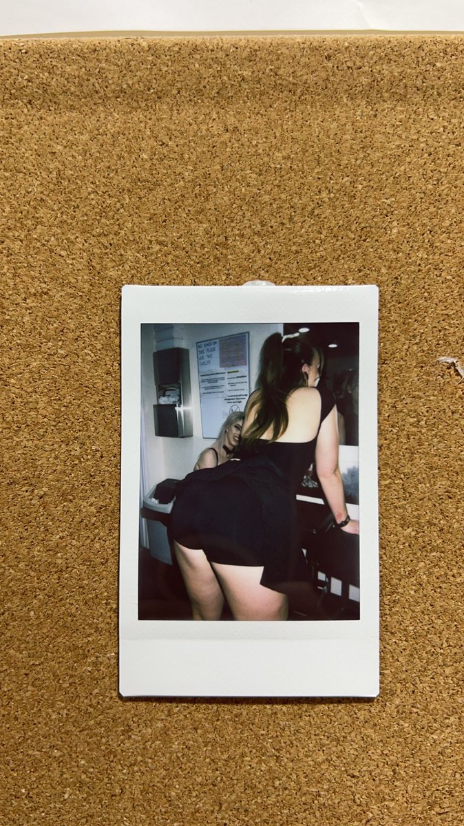 Mikirosee_'s tweet photo. BTS 📸 💅 https://t.co/oFB9pgfNbt