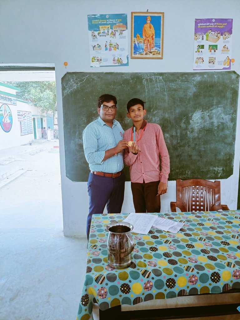 AVINASH75530548's tweet photo. #NMMS_PRERPARTION
#MOCK_TEST
@basicshiksha_up
@Composite_UPS_Sehamalpur_Sirkoni_Jaunpur
@dr_bsa
5 नवंबर को आयोजित NMMS होने वाली परीक्षा से पूर्व की तैयारी पर प्रोत्साहित किया गया। COMPOSITE SEHAMALPUR SIRKONI JAUNPUR https://t.co/fny3TGj5Qz