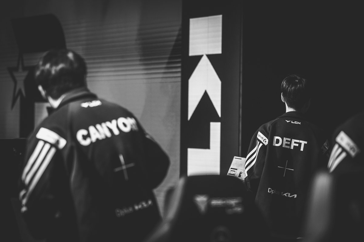 LoL Esports tweet media