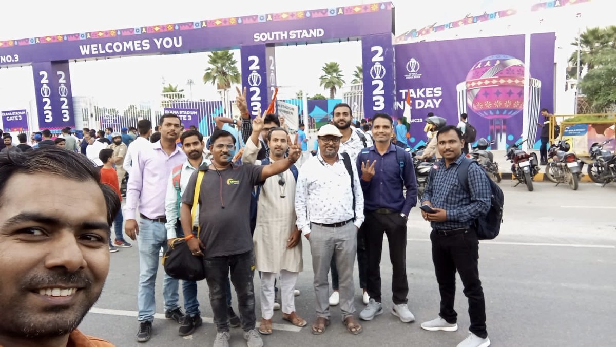TheHunterBNS's tweet photo. Hello Indians,

We are here to Support Shami !

Today will be #MoreWicketsMoreAlimony 🔥

#MoreRunsMoreAlimony
#MoreWicketsMoreAlimony

#INDvsENG
Shami
@realsiff https://t.co/Fw7gk09vbp