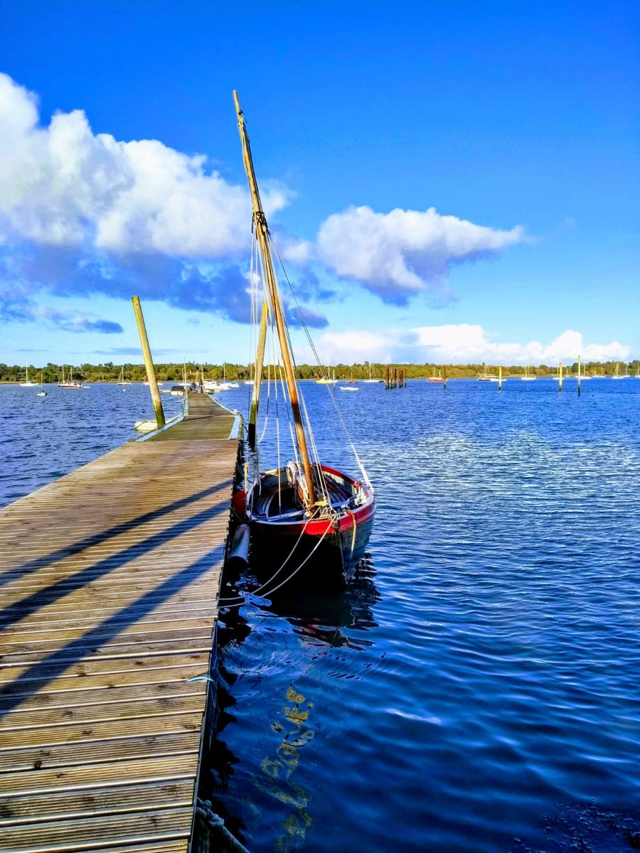barrylambcom's tweet image. From the archives 2018, Pin Mill, Suffolk

#PinMill #Suffolk #QuietPlaces