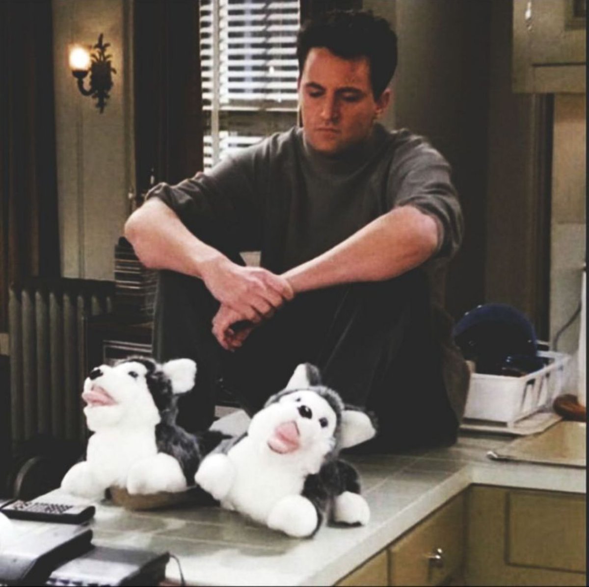 aryaa_81's tweet photo. It's Sunday.I don't move on Sundays.💔 https://t.co/VnWGK6ujMu
