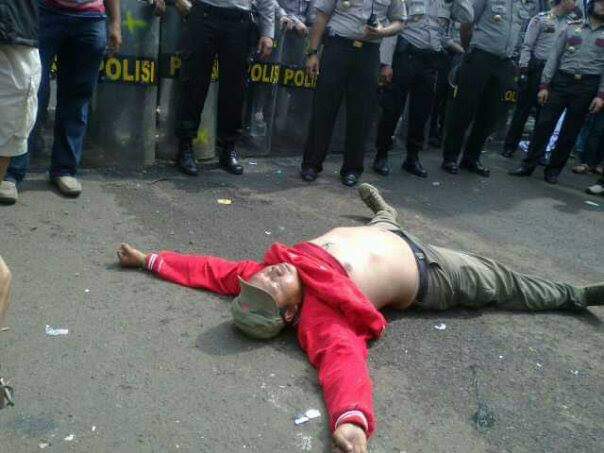 bimo_bim2's tweet photo. @ozzybekassi @EXCOPARTAIBURUH Yg muda yg membara https://t.co/ow8HkiFPlz