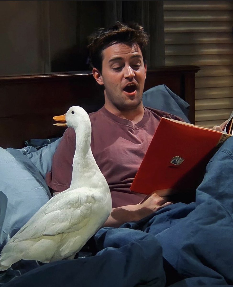 just_being_okay's tweet photo. Our CHANDLER BING IS NO MORE💔💔 https://t.co/Evg0IRYmAp