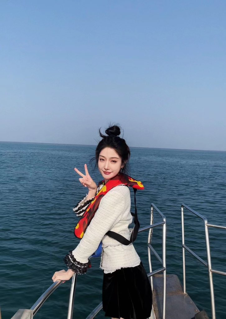 姜太公钓鱼🎣：_________

#海钓 #烟台 https://t.co/XPpBQ2G1K5