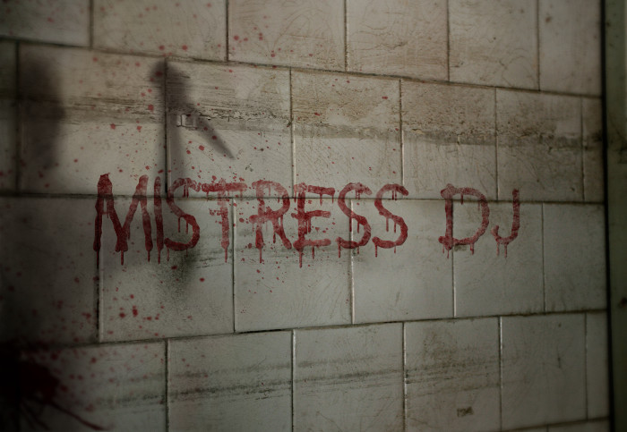 Trick or treat? 

Choose wisely..

mistressdj.com