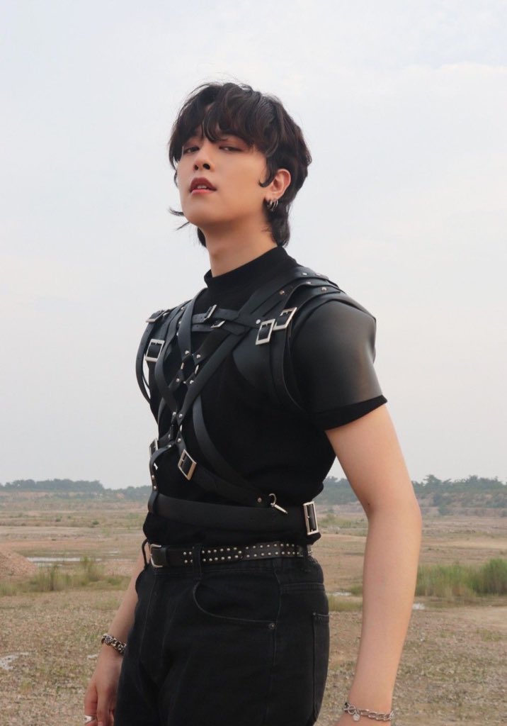 RavnsRaven's tweet photo. ♥️🐈‍⬛🌹🔥♥️
•
#RAVN #KIMYOUNGJO #레이븐의_까마귀 https://t.co/S7aLCOjA95