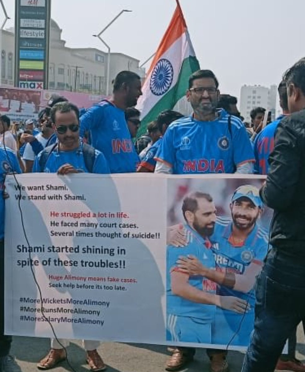 Sunil_mra's tweet photo. Mens like M Shami and Shikhar Dhawan shows men can build themselve again when everything is against you.

#MoreRunsMoreAlimony
#MoreWicketsMoreAlimony
Shami https://t.co/s7kCDVMI7Y
