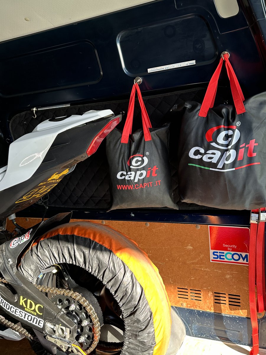 D_94_GSXR_L9's tweet image. capitはイイぞ〜

#capit