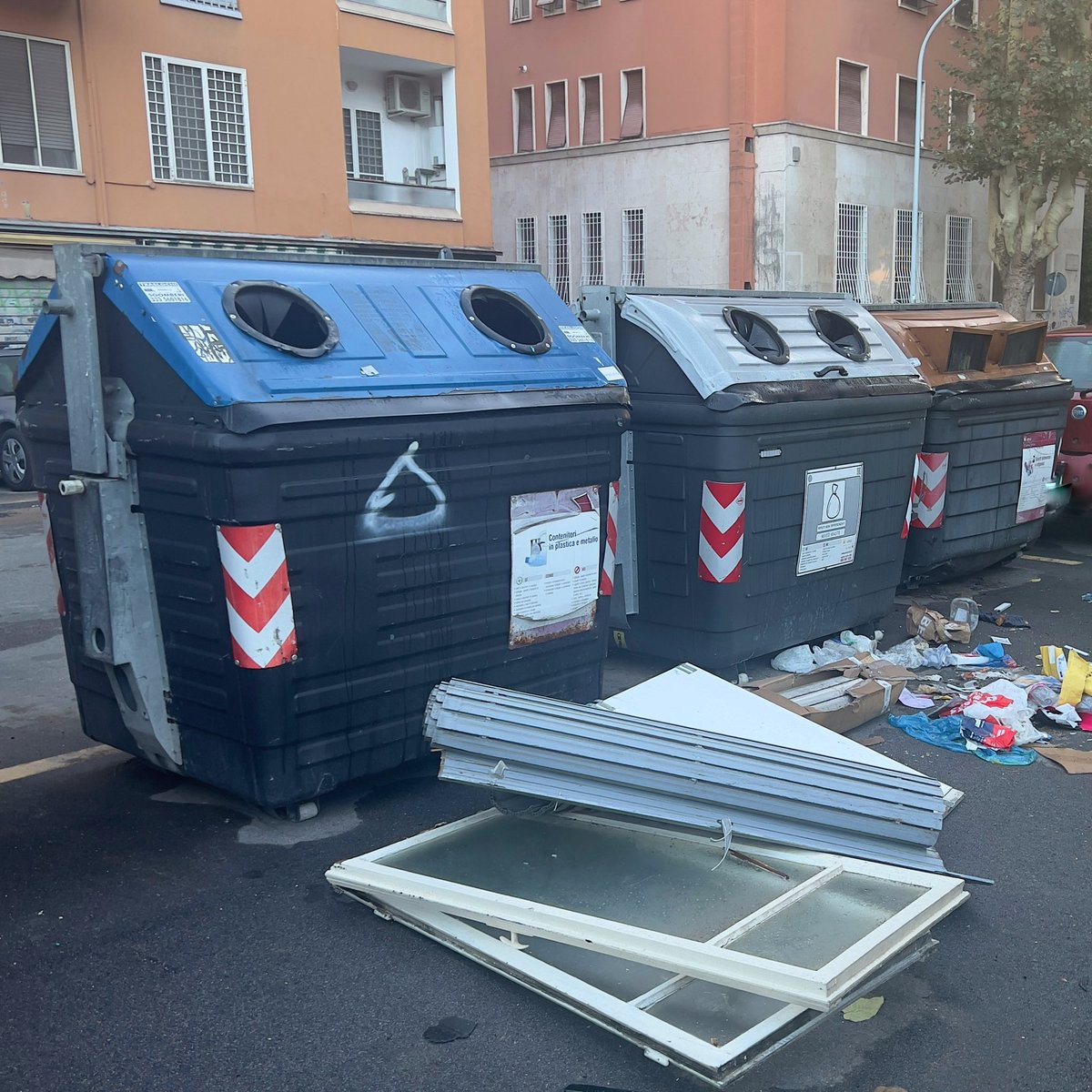 Affida i lavori di ristrutturazione della tua casa ad una ditta che truffa sul bonus110% e che porterà tutto in discarica autorizzata. Stai tranquillo perché #aromasepofa ! @romafaschifo @PLRCparodyTM @Antincivili @nodegradoromano