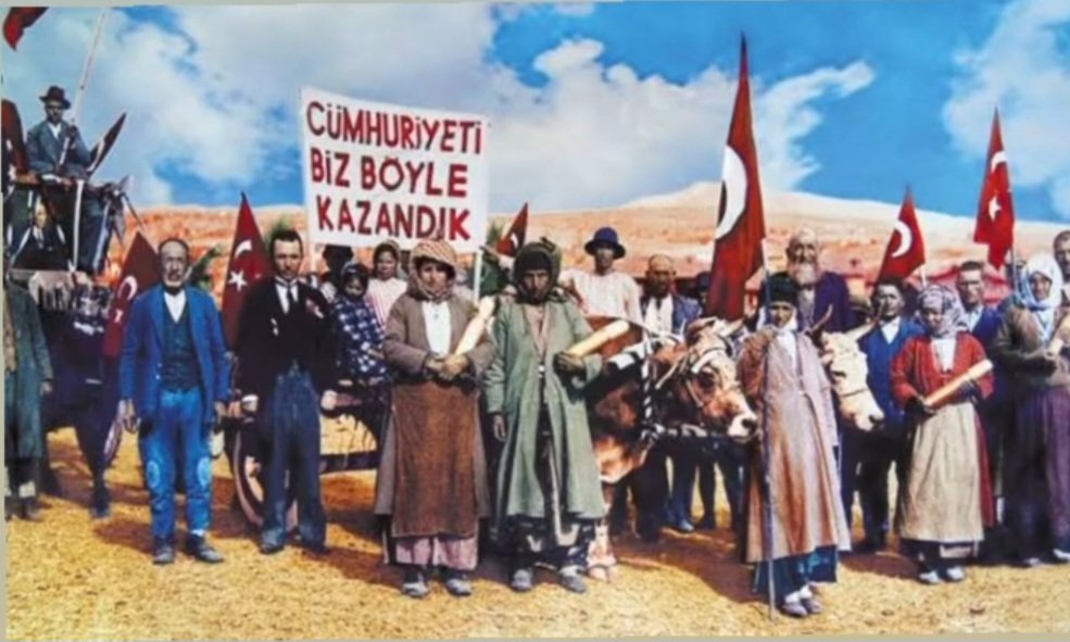 cihanaltindis's tweet photo. Cumhuriyetimiz 100 yaşında. #yaşasıncumhuriyet https://t.co/0HneQzNEPv