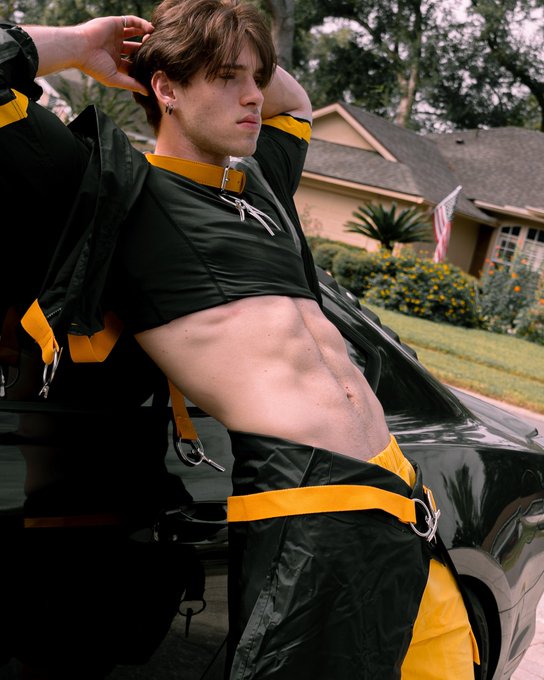 #HeartSteel #Kayn https://t.co/MaMZV3eSSd<a href="/tag/heartsteel"class="tags">#HeartSteel</a><a href="/tag/kayn"class="tags">#Kayn</a>