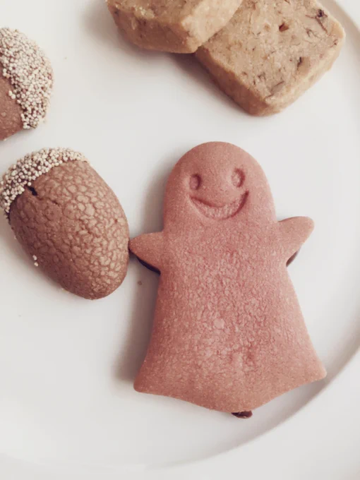 いまからゆっくりクッキーとお茶です