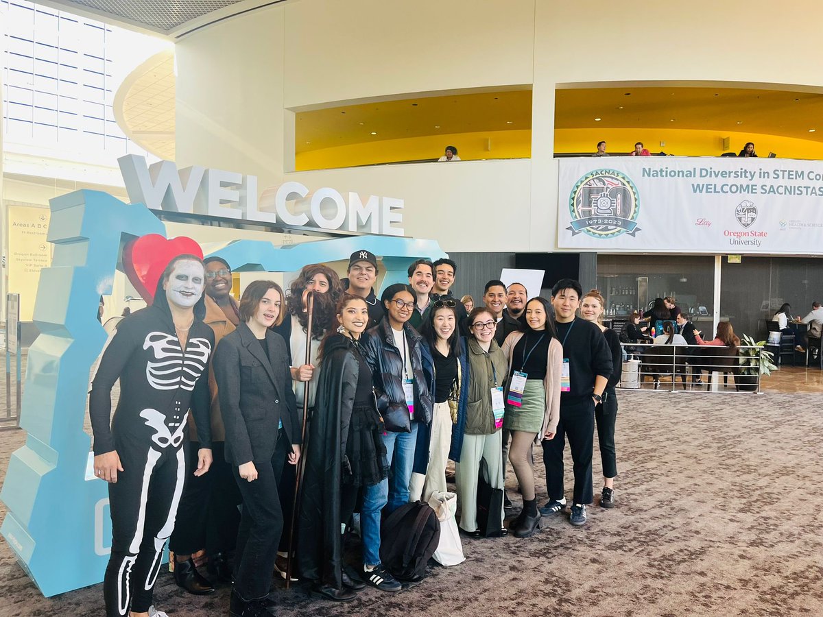 Tricia Wang (@probpipetting) on Twitter photo It was amazing to witness the science and connections happening at #2023NDiSTEM !
Humbled to win a presentation award, esp among incredible student researchers like <a href="/KatherineNortn/">Katherine Norton</a> + <a href="/muhammadsoli_/">Muhammad Soliman</a> .
Thank you to PI's <a href="/TessaJBarrett/">Tessa Barrett π©βπ¬π§«π«π§¬π½π¦πΊ</a> and <a href="/PlateletDoc/">Dr. Jeffrey Berger</a> for your support alwaysππ! It was amazing to witness the science and connections happening at #2023NDiSTEM !
Humbled to win a presentation award, esp among incredible student researchers like <a href="/KatherineNortn/">Katherine Norton</a> + <a href="/muhammadsoli_/">Muhammad Soliman</a> .
Thank you to PI's <a href="/TessaJBarrett/">Tessa Barrett π©βπ¬π§«π«π§¬π½π¦πΊ</a> and <a href="/PlateletDoc/">Dr. Jeffrey Berger</a> for your support alwaysππ!