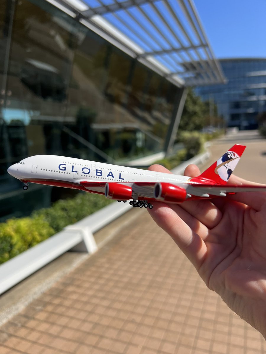 🇫🇷✈️🇪🇺 Beautiful attention to detail! Thanks to the team for this model as a surprise on our meetings at @airbus 🌎 <a href="/globalairlines/">Global Airlines</a>