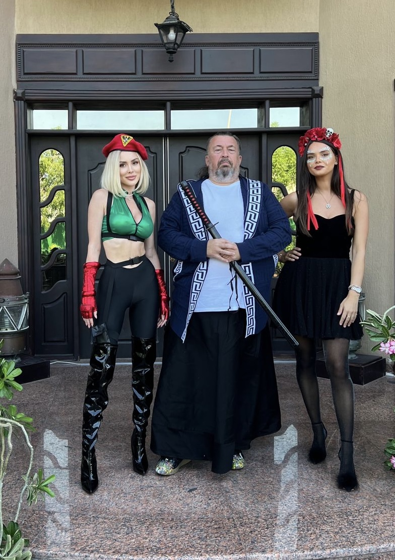 Happy Halloween y'all! Im gonna have some fun tonight!